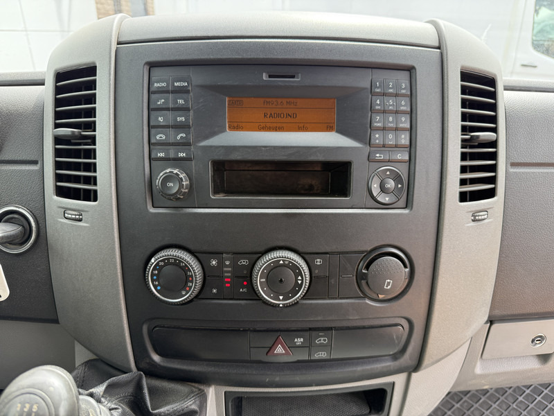 Small van, Combi van Mercedes-Benz Sprinter 314 2.2 CDI Dubbele Cabine 7 Stoelen L2H2 Climate Control Cruise Control 3.5t Trekhaak: picture 17