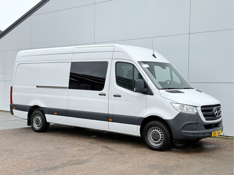 Mercedes-Benz Sprinter 319 1.9 CDI Automaat L3H2 Dubbele Cabine Mercedes ME MBUX Climate Control Camera Navigatie Trekhaak DOKA DC - Panel van, Combi van: picture 4 Mercedes-Benz Sprinter 319 1.9 CDI Automaat L3H2 Dubbele Cabine Mercedes ME MBUX Climate Control Camera Navigatie Trekhaak DOKA DC - Panel van, Combi van: picture 4