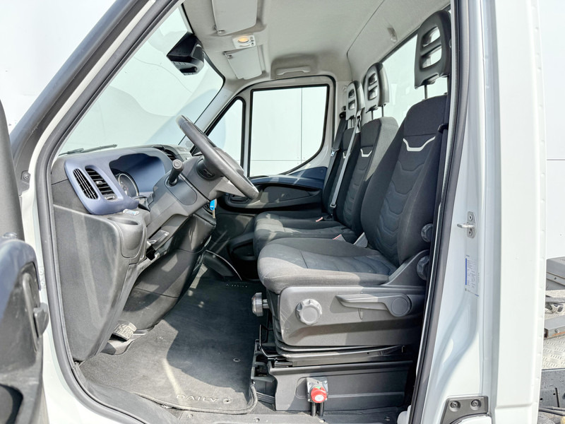 Tractor unit Iveco Daily 40C16 Automaat 8.796 kg GCW BE-Trekker BE-Combi Airco Cruise Control: picture 6