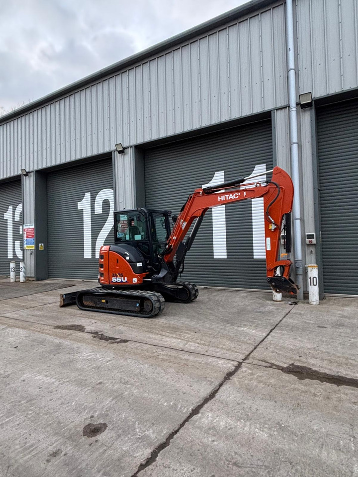 Mini excavator Hitachi ZX55U-6 CLR: picture 7