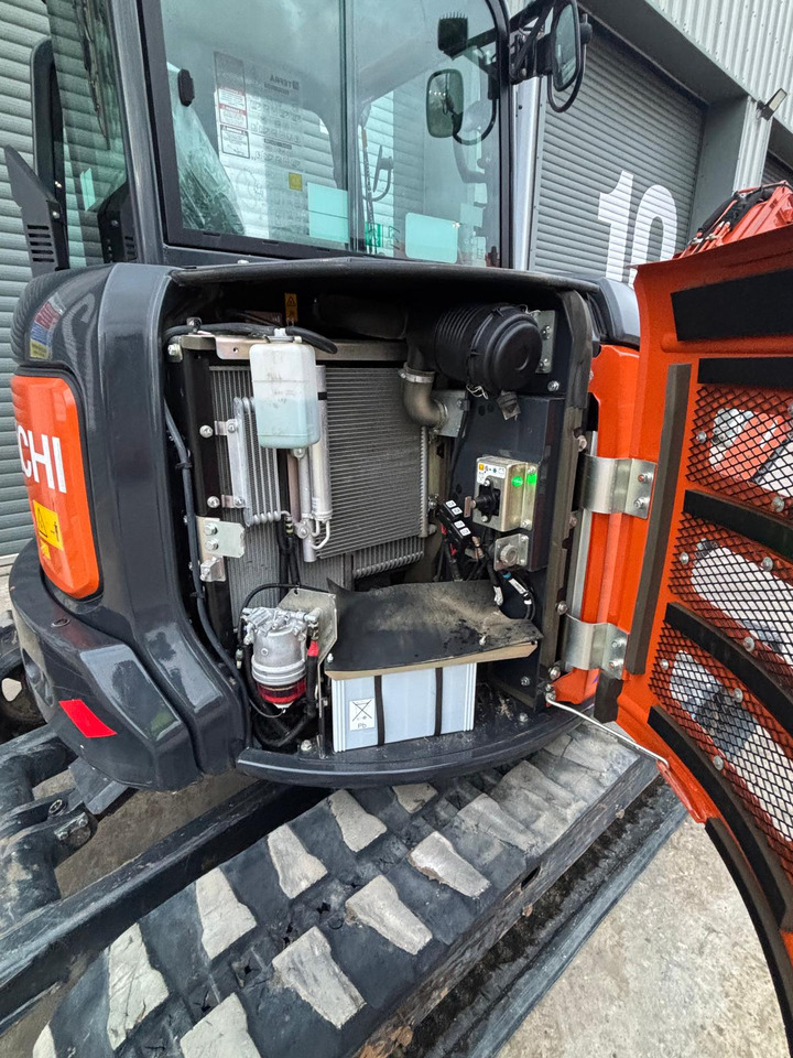 Mini excavator Hitachi ZX55U-6 CLR: picture 13