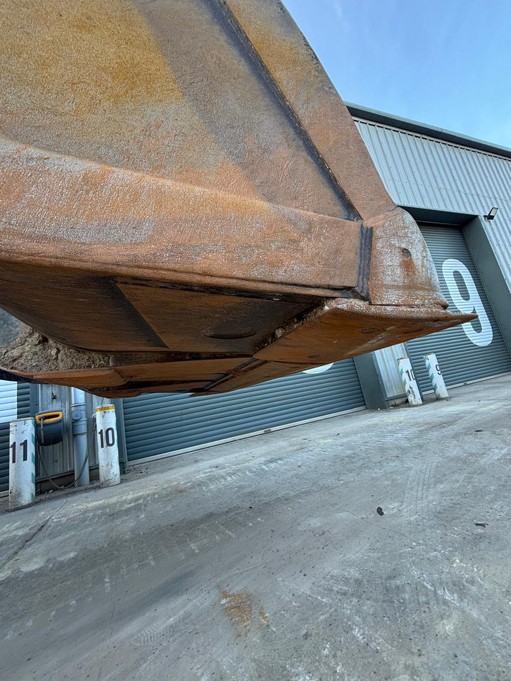 Wheel loader Hyundai HL960A: picture 10