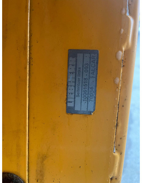 Liebherr 934 Door Left Deur Links 10061518 for A934 - Door and parts: picture 3 Liebherr 934 Door Left Deur Links 10061518 for A934 - Door and parts: picture 3