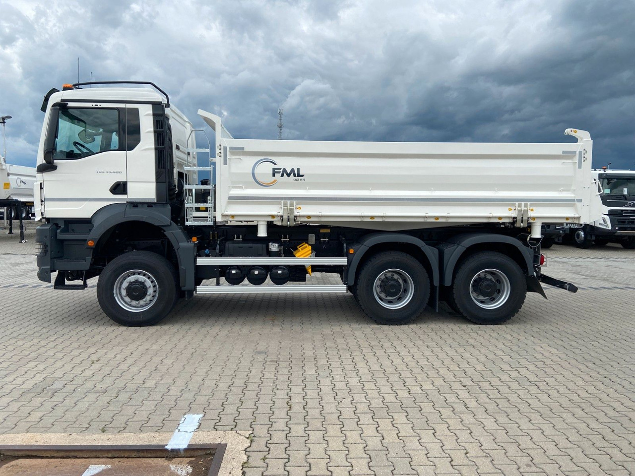 MAN TGS 33.480 6X6 FML Dreiseitenkipper - Tipper: picture 4 MAN TGS 33.480 6X6 FML Dreiseitenkipper - Tipper: picture 4