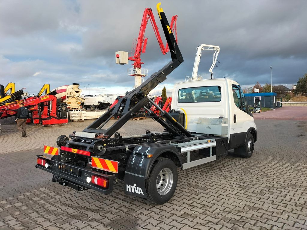 Iveco 70C18H Abrollkipper HYVA HKS-5 - Van, Hook lift truck: picture 4 Iveco 70C18H Abrollkipper HYVA HKS-5 - Van, Hook lift truck: picture 4