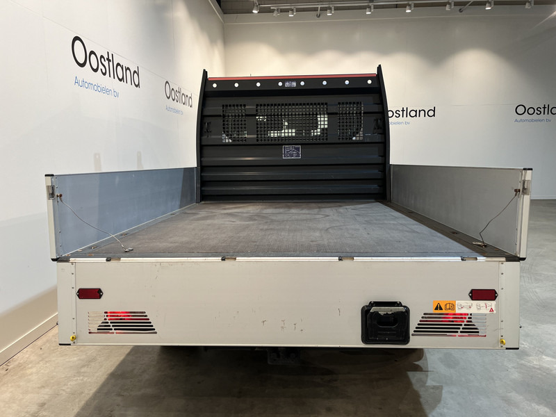 Flatbed van, Combi van Ford Transit 2.0 TDCI L3H1 130 PK DC Dubbel Cabine Trend Open Laadbak / Euro 6 / Airco / Cruise Control / Trekhaak / CarPlay / 23.600 KM !! / BPM VRIJ !!: picture 14