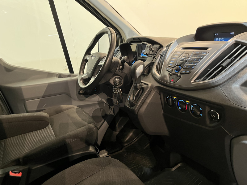 Ford Transit 350 2.0 TDCI L2H2 Trend 130 PK Automaat Servicebus / Sortimo Inrichting / Euro 6 / Airco / Cruise Control / Camera / 3-Zits / 83.500 KM !! - Panel van: picture 3 Ford Transit 350 2.0 TDCI L2H2 Trend 130 PK Automaat Servicebus / Sortimo Inrichting / Euro 6 / Airco / Cruise Control / Camera / 3-Zits / 83.500 KM !! - Panel van: picture 3
