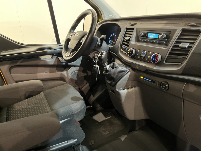 Ford Transit Custom 320 2.0 TDCI L2H1 Trend Servicebus / Aluca Inrichting / Euro 6 / Airco / Cruise Control / PDC 70.000 KM !! - Small van: picture 3 Ford Transit Custom 320 2.0 TDCI L2H1 Trend Servicebus / Aluca Inrichting / Euro 6 / Airco / Cruise Control / PDC 70.000 KM !! - Small van: picture 3