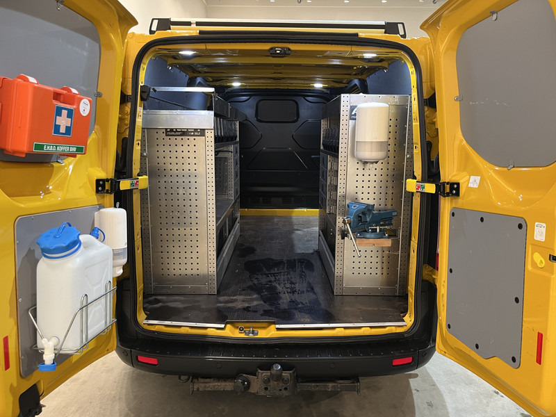 Ford Transit Custom 320 2.0 TDCI L2H1 Trend Servicebus / Aluca Inrichting / Euro 6 / Airco / Cruise Control / PDC 70.000 KM !! - Small van: picture 4 Ford Transit Custom 320 2.0 TDCI L2H1 Trend Servicebus / Aluca Inrichting / Euro 6 / Airco / Cruise Control / PDC 70.000 KM !! - Small van: picture 4