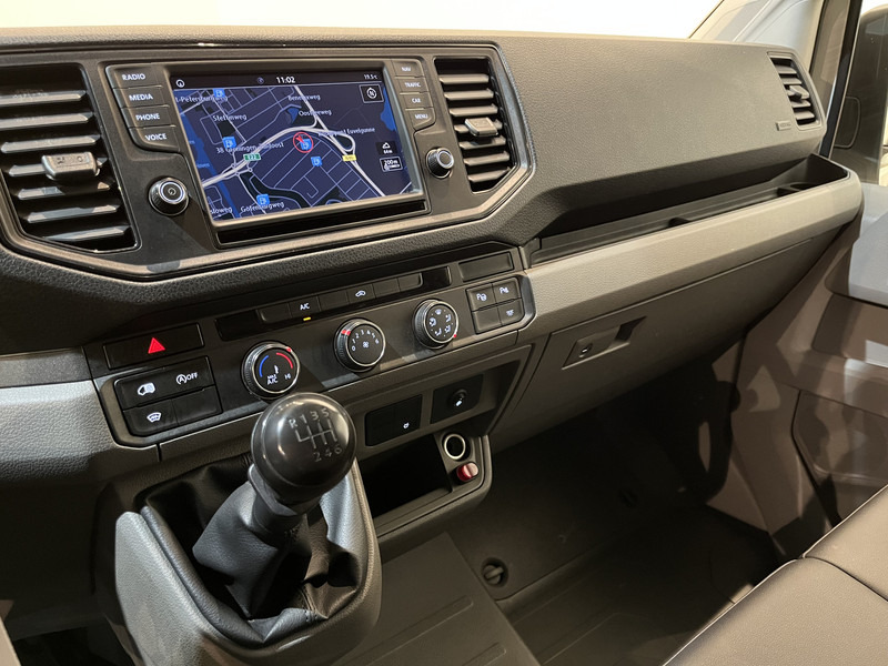 Panel van, Combi van Volkswagen Crafter 35 2.0 TDI L3H3 180 PK Servicebus / Bott Inrichting / Euro 6 / Trekhaak 3000 KG / 220V. / Airco / Navigatie / CarPlay / Cruise Control / PDC 85.250 KM !!: picture 7