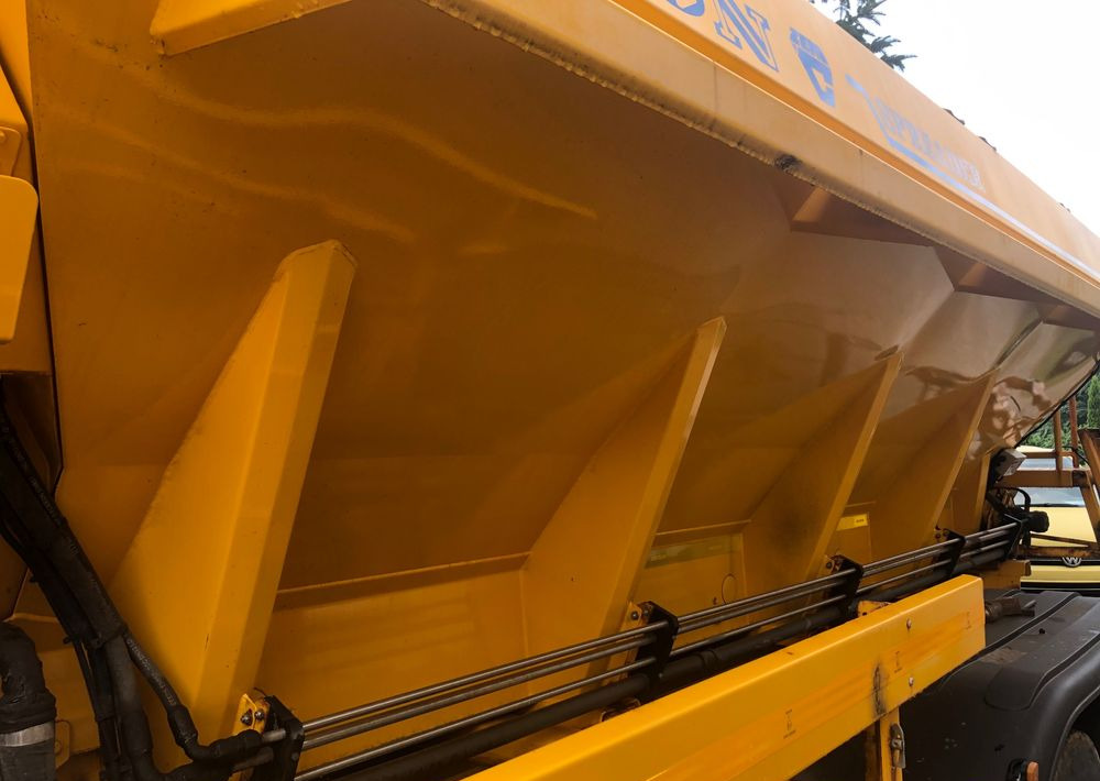 MAN TGM 26.290 piaskarka solarka schmidt 6x4 euro6 - Municipal/ Special vehicle, Truck: picture 4 MAN TGM 26.290 piaskarka solarka schmidt 6x4 euro6 - Municipal/ Special vehicle, Truck: picture 4