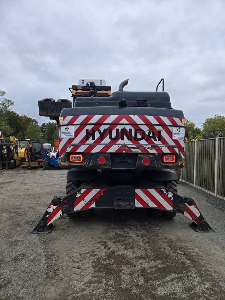 Hyundai HW 160 - Wheel excavator: picture 3 Hyundai HW 160 - Wheel excavator: picture 3