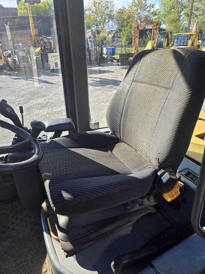 Wheel loader Volvo L 40 B TP: picture 18