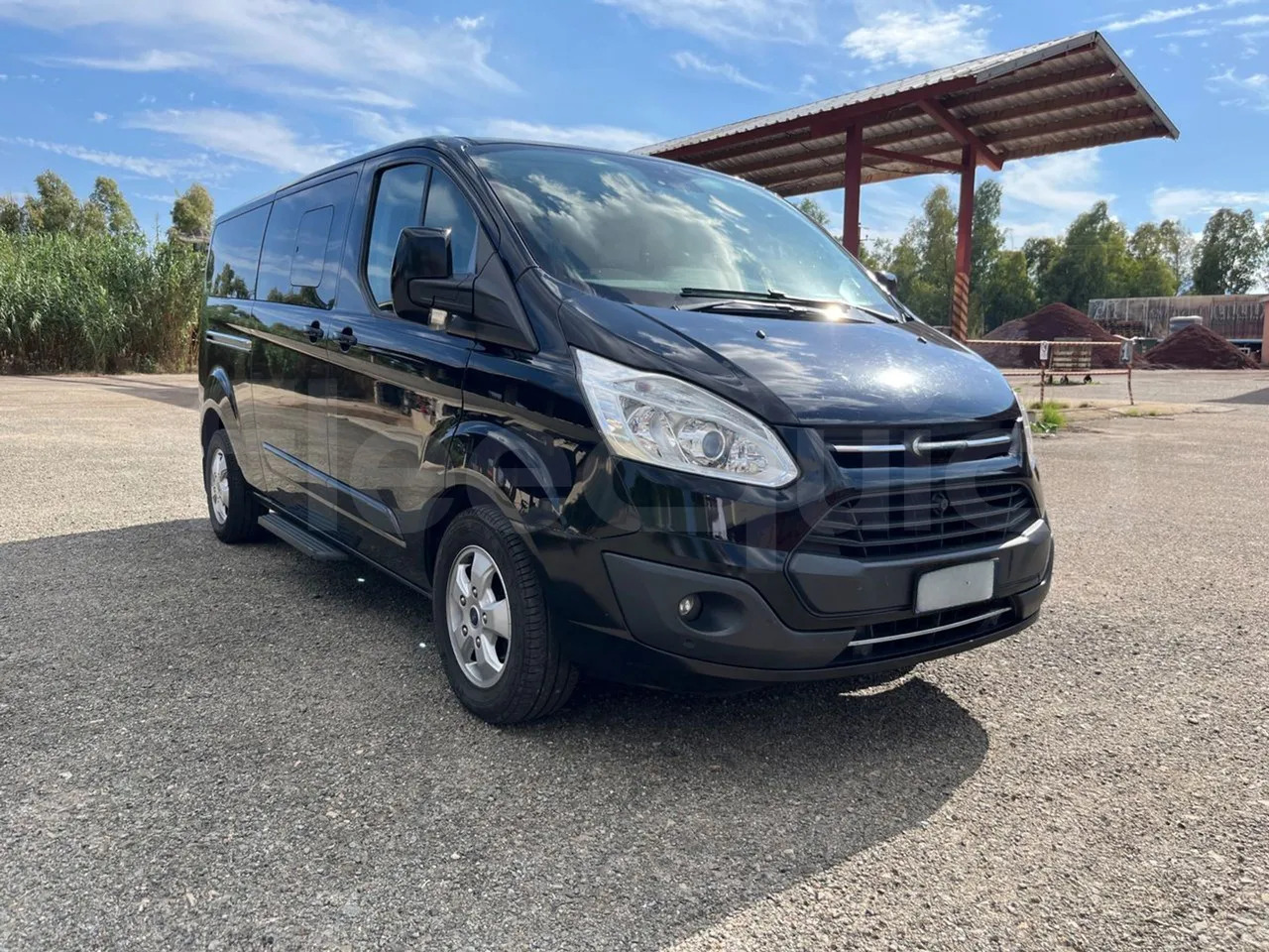 Ford Tourneo Custom - Minibus, Passenger van: picture 1 Ford Tourneo Custom - Minibus, Passenger van: picture 1