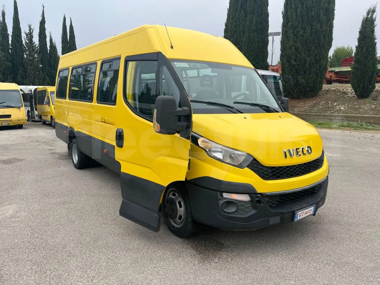School bus Iveco Daily: picture 11 School bus Iveco Daily: picture 11