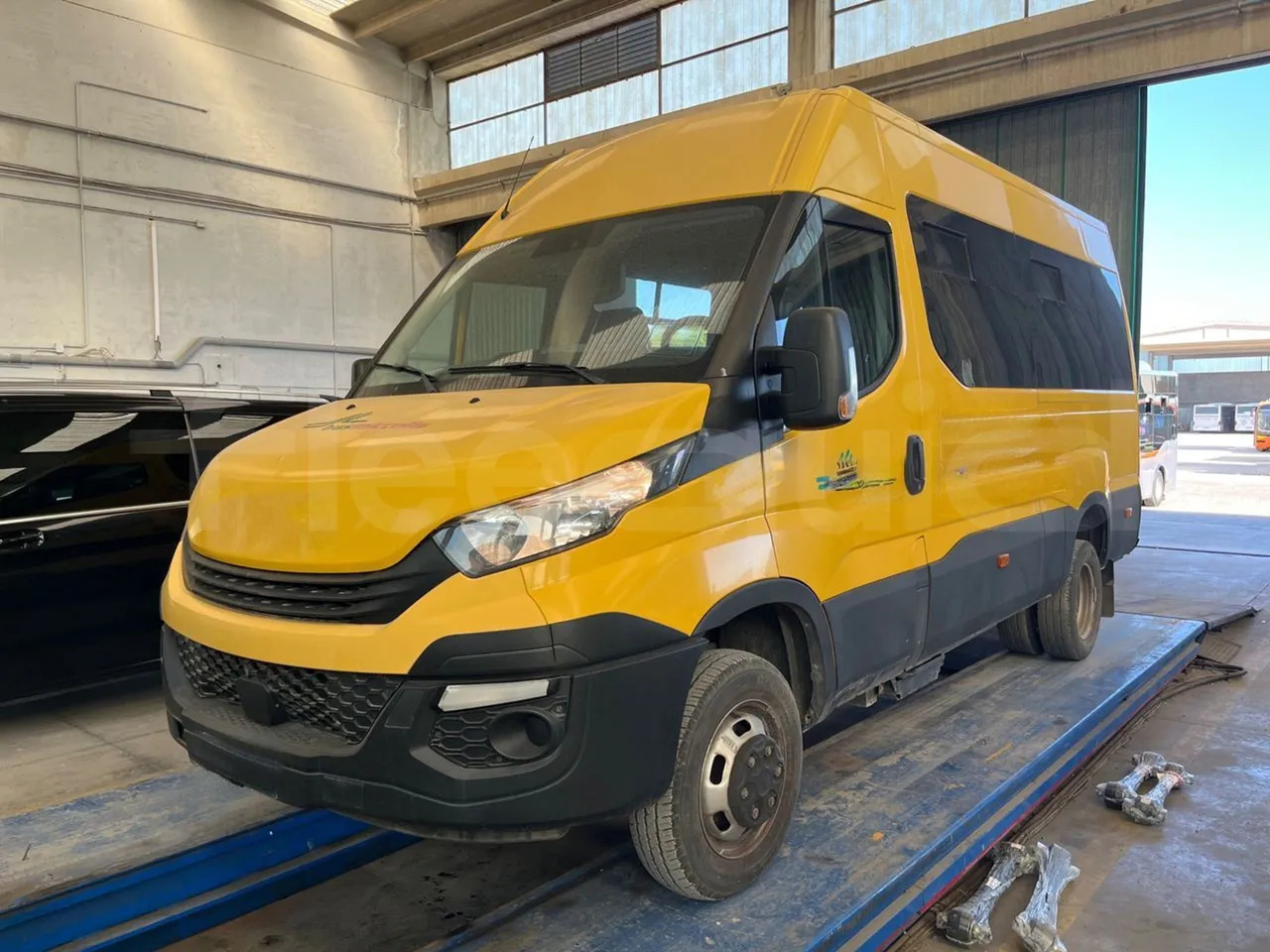 Iveco Daily - School bus: picture 3 Iveco Daily - School bus: picture 3