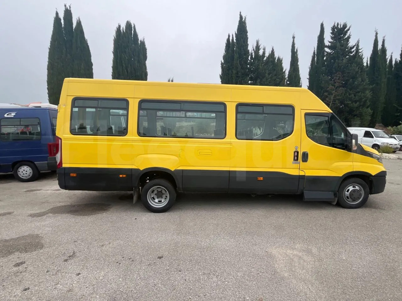 School bus Iveco Daily: picture 12 School bus Iveco Daily: picture 12