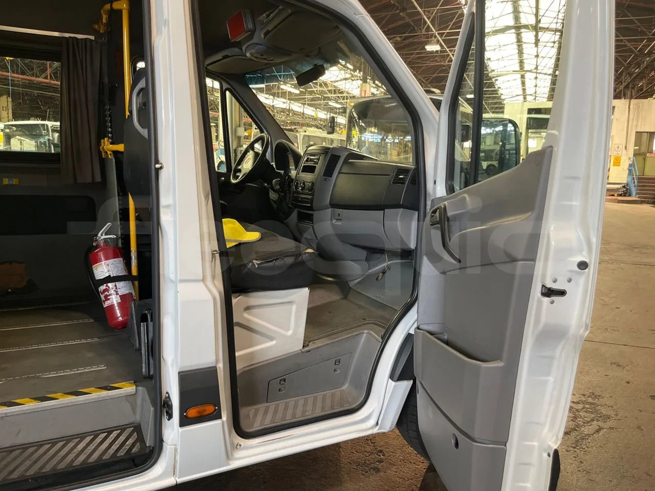 Minibus, Passenger van Mercedes-Benz Sprinter: picture 13