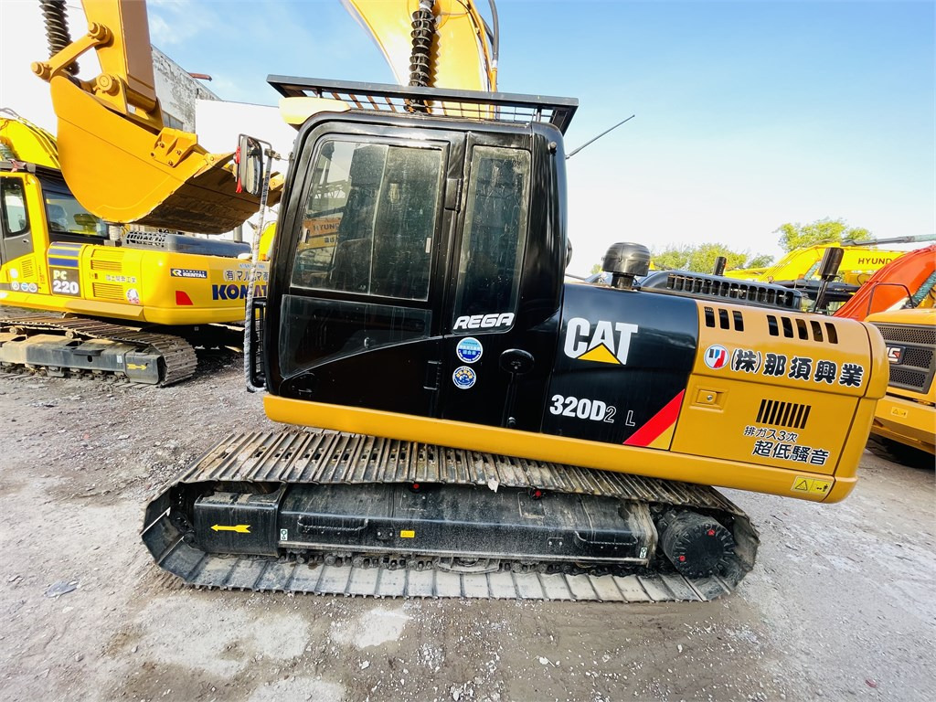 CAT 320D2 L - Excavator: picture 5 CAT 320D2 L - Excavator: picture 5