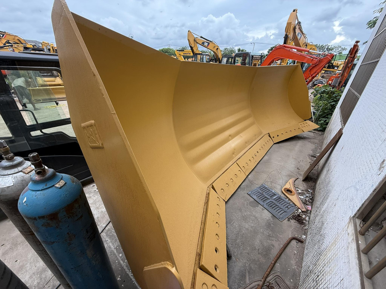 Bulldozer Caterpillar D8T: picture 11