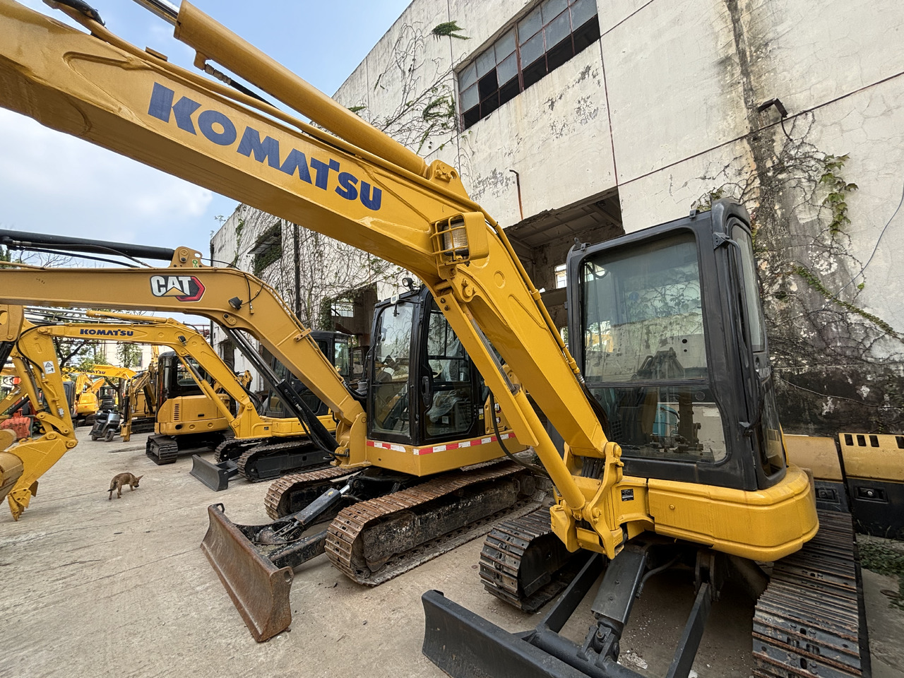 KOMATSU PC35MR - Mini excavator: picture 3 KOMATSU PC35MR - Mini excavator: picture 3