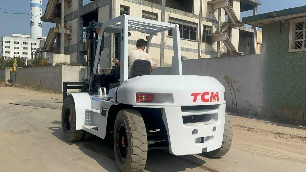 TCM FD 100 Z8 - Telescopic handler: picture 4 TCM FD 100 Z8 - Telescopic handler: picture 4