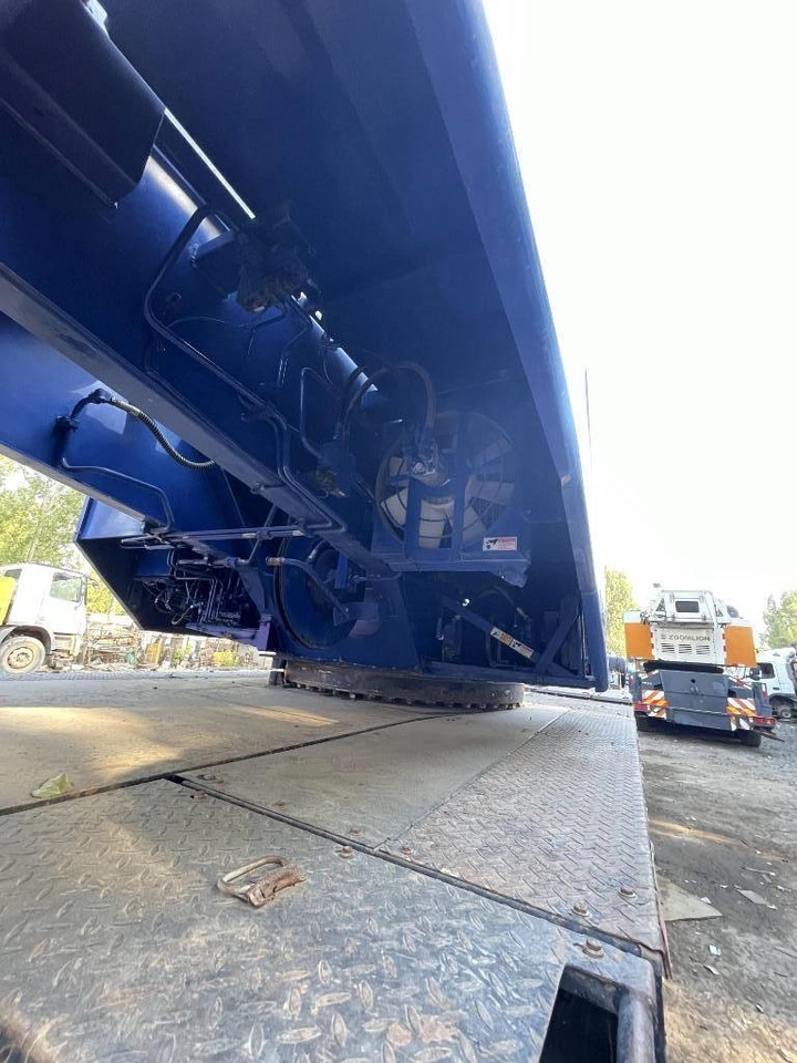 All terrain crane Tadano GT550: picture 6