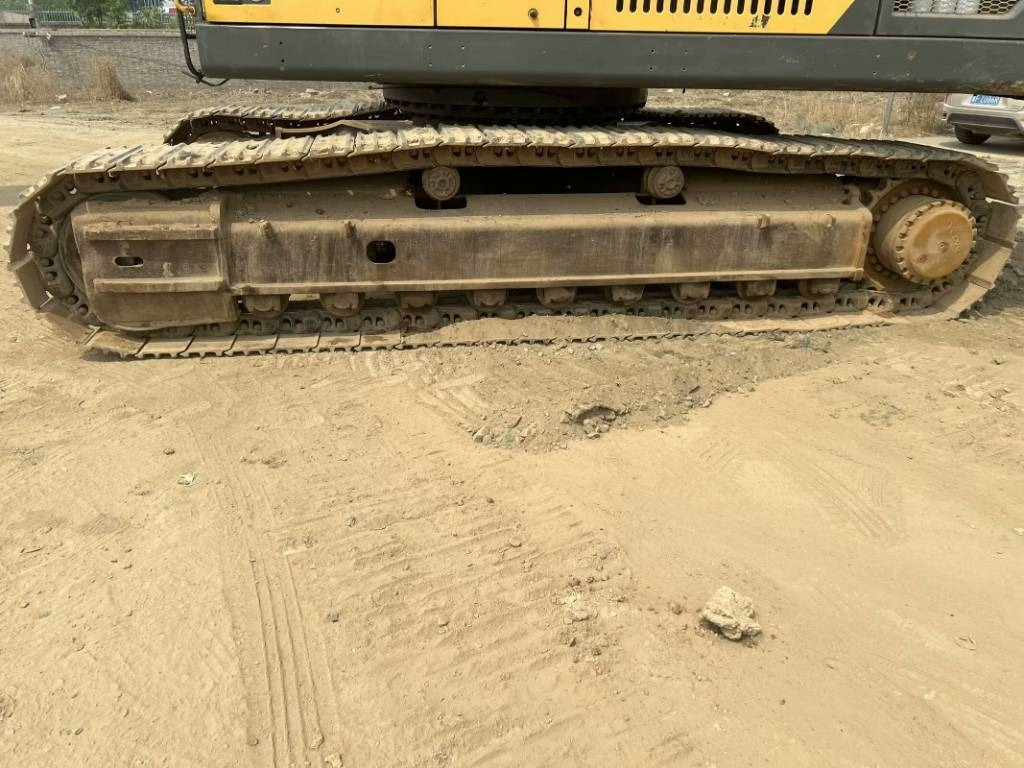 Crawler excavator Volvo 480: picture 15