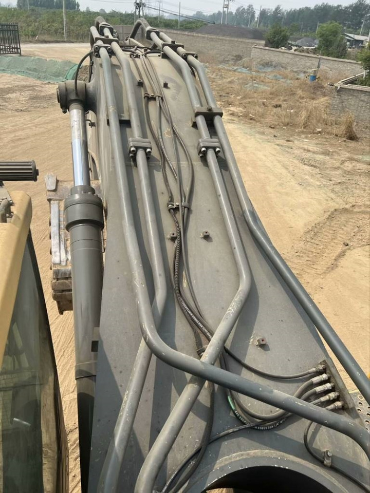 Crawler excavator Volvo 480: picture 10