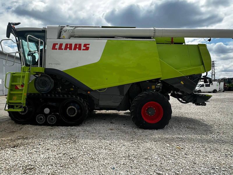 Claas Lexion 770 TT - Combine harvester: picture 1 Claas Lexion 770 TT - Combine harvester: picture 1