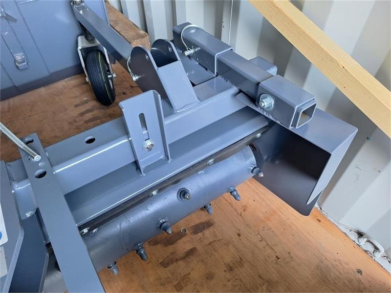 Multione Powerrake - Attachment for Construction machinery: picture 2 Multione Powerrake - Attachment for Construction machinery: picture 2