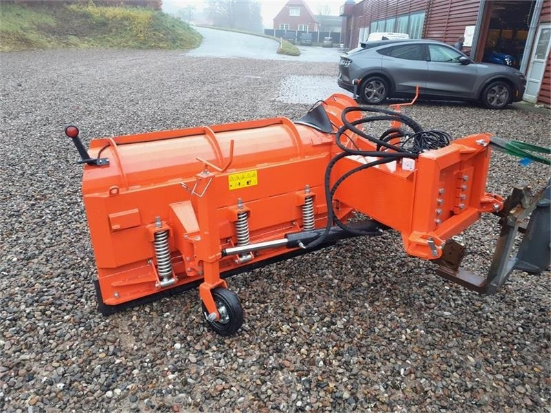 - - - BOXER AGRI - Snow plough for Agricultural machinery: picture 1 - - - BOXER AGRI - Snow plough for Agricultural machinery: picture 1