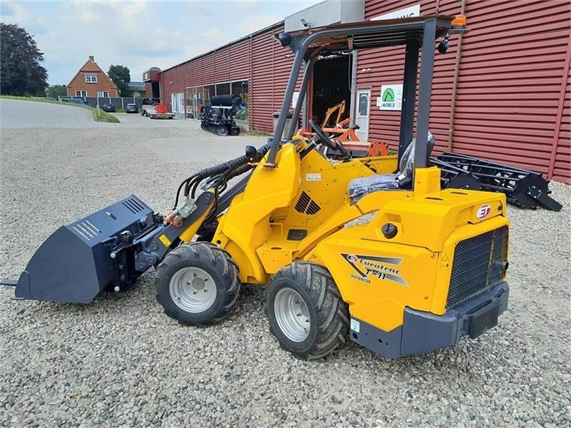 Eurotrac W11 Teleskop - Telescopic wheel loader: picture 3 Eurotrac W11 Teleskop - Telescopic wheel loader: picture 3