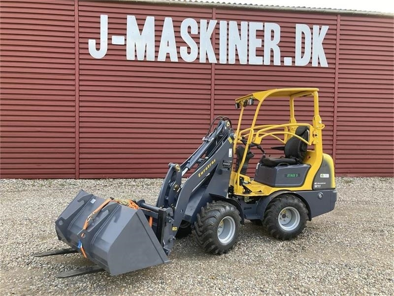 Eurotrac W11 med lang arm, skovl og gafler - Compact loader: picture 2 Eurotrac W11 med lang arm, skovl og gafler - Compact loader: picture 2