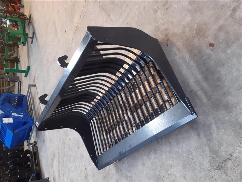 Eurotrac riste skovl med Giant beslag - Sorting bucket for Construction machinery: picture 1 Eurotrac riste skovl med Giant beslag - Sorting bucket for Construction machinery: picture 1