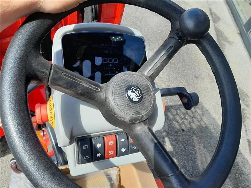 Heracles H190 - Compact loader: picture 4 Heracles H190 - Compact loader: picture 4