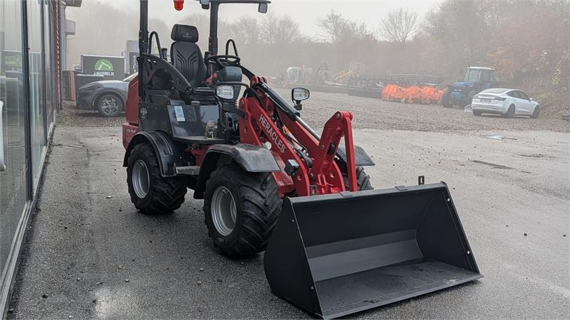 Heracles H200 - Compact loader: picture 5 Heracles H200 - Compact loader: picture 5