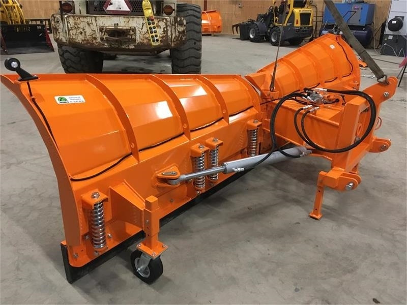 - - - J-Maskiner Kombiplov 400 - Snow plough for Agricultural machinery: picture 2 - - - J-Maskiner Kombiplov 400 - Snow plough for Agricultural machinery: picture 2