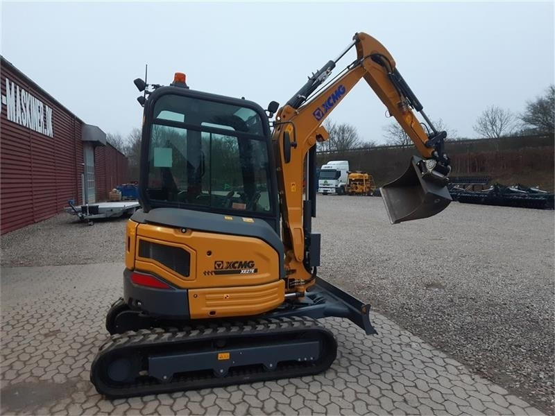 XCMG xe27e  - Mini excavator: picture 1 XCMG xe27e  - Mini excavator: picture 1