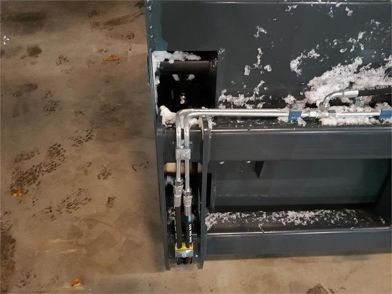 - - - fk machinery - Loader bucket: picture 4 - - - fk machinery - Loader bucket: picture 4