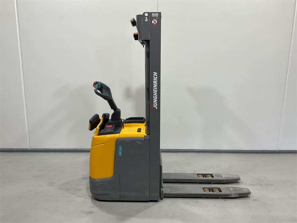 Jungheinrich ERC 214  - Stacker: picture 1 Jungheinrich ERC 214  - Stacker: picture 1