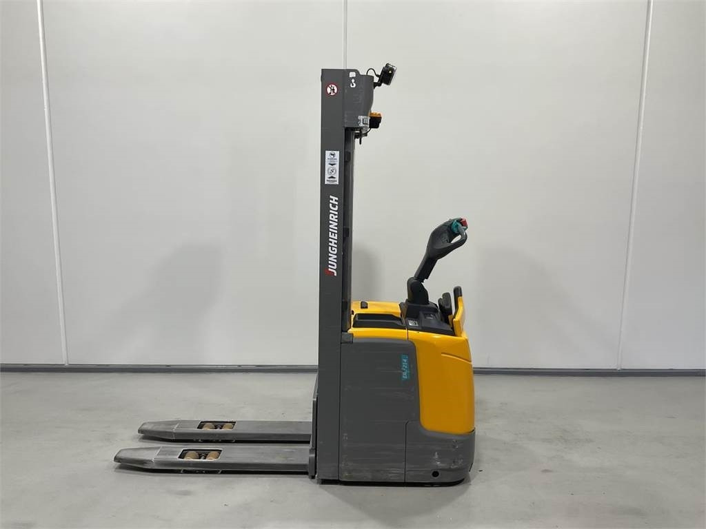 Jungheinrich ERC 214  - Stacker: picture 3 Jungheinrich ERC 214  - Stacker: picture 3
