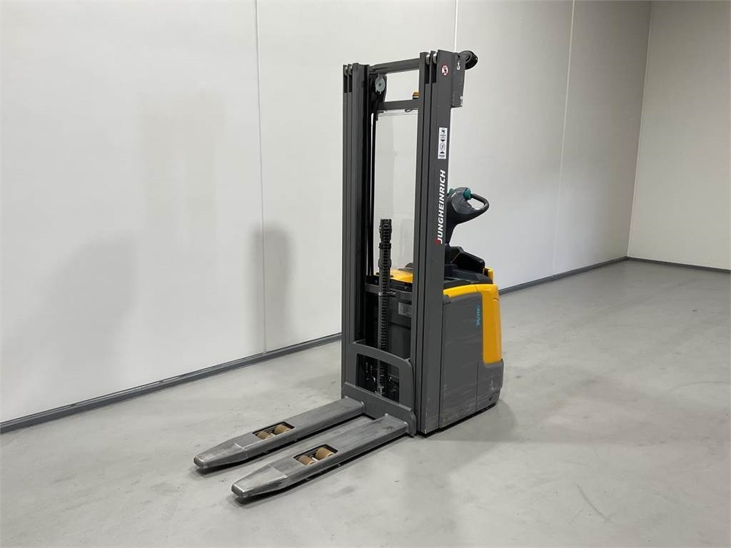 Jungheinrich ERC 214  - Stacker: picture 4 Jungheinrich ERC 214  - Stacker: picture 4