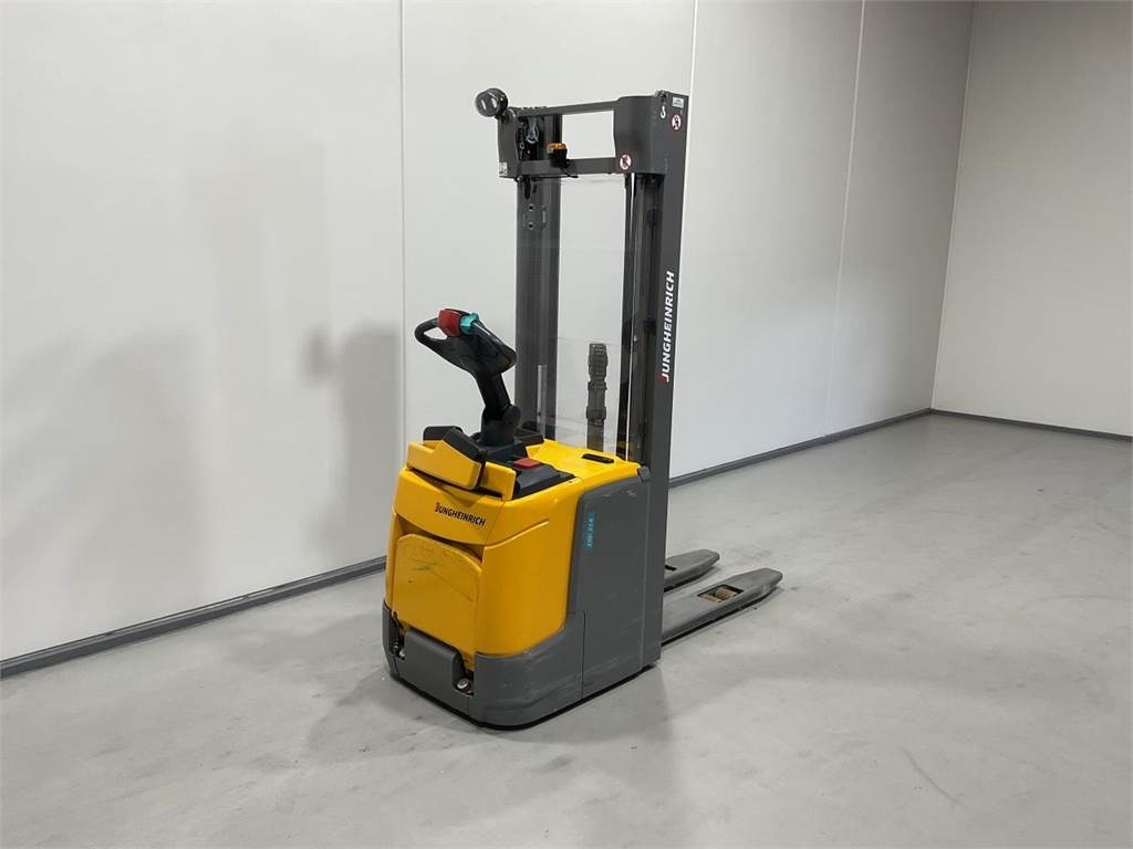 Jungheinrich ERC 214  - Stacker: picture 2 Jungheinrich ERC 214  - Stacker: picture 2