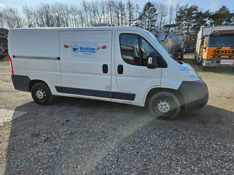 Citroën Jumper 30 2,2 HDi 130 Box - Small van: picture 4 Citroën Jumper 30 2,2 HDi 130 Box - Small van: picture 4