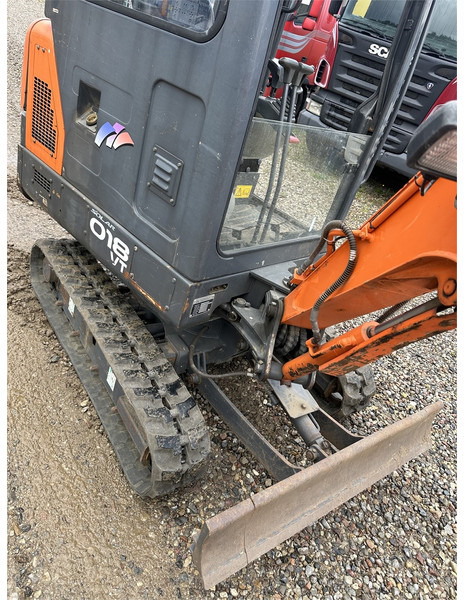Doosan Slo 18 - 1.8T with bucket packed (Low Hours) - Mini excavator: picture 4 Doosan Slo 18 - 1.8T with bucket packed (Low Hours) - Mini excavator: picture 4