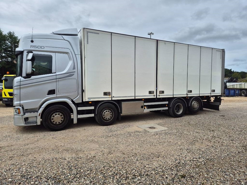 Scania R 500 8x2 //Rampe// Underboring - Box truck: picture 3 Scania R 500 8x2 //Rampe// Underboring - Box truck: picture 3