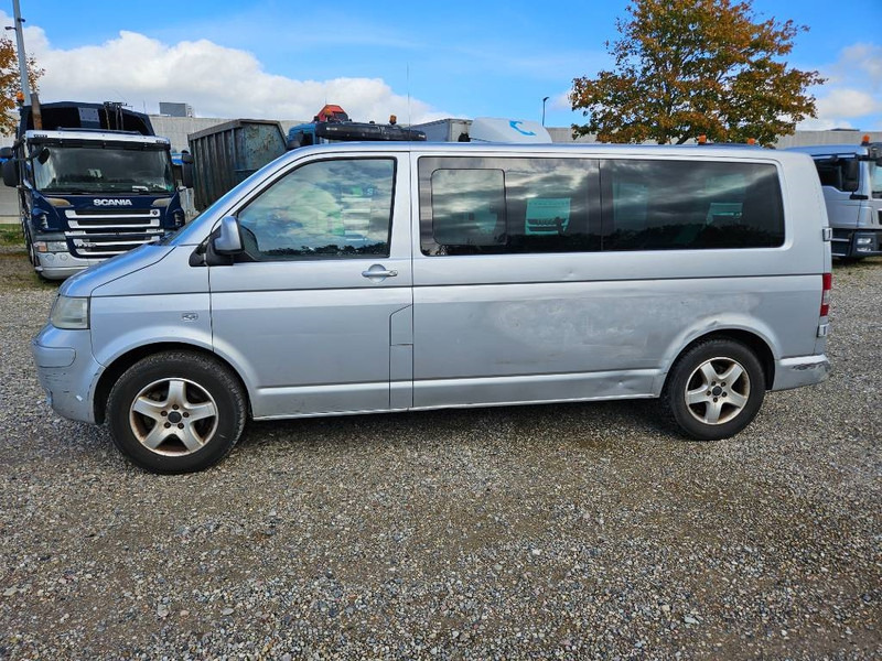 Volkswagen Caravelle 2,5 TDi 130 lang 10prs 5d - Car: picture 2 Volkswagen Caravelle 2,5 TDi 130 lang 10prs 5d - Car: picture 2