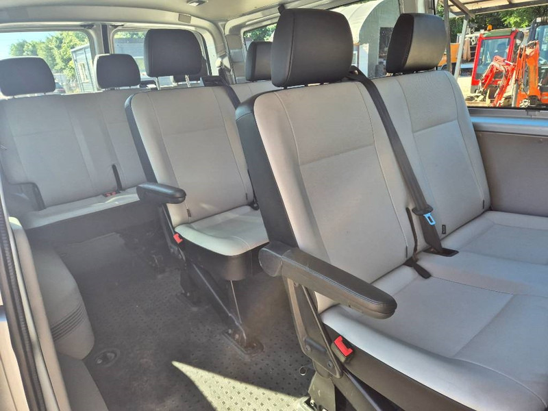 Car Volkswagen Transporter 2,0 TDi 102 Kombi lang 4d 9 prs: picture 16
