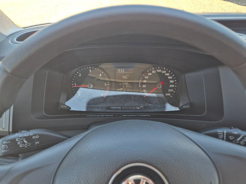 Car Volkswagen Transporter 2,0 TDi 102 Kombi lang 4d 9 prs: picture 11